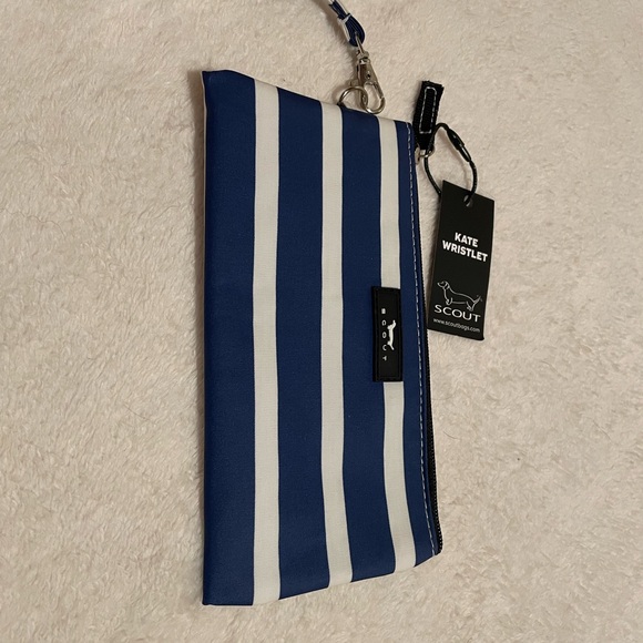 NWT- SCOUT- Kate Wristlet Blue and White Stipe - Picture 6 of 9